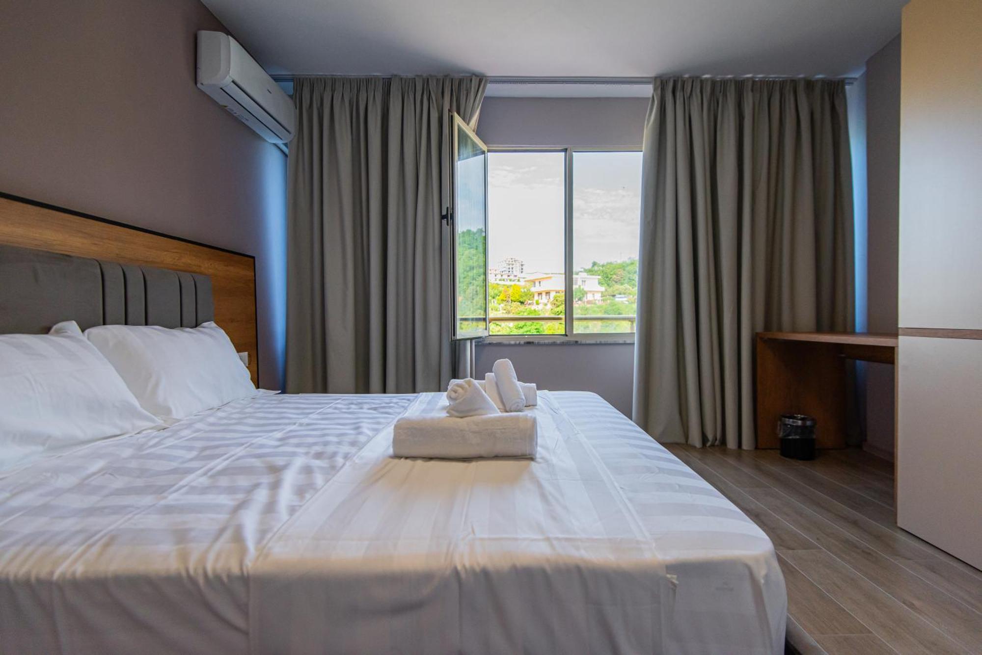 Aparthotel Eda Durres Luaran gambar